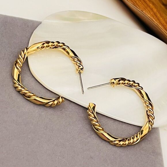 Open Hoops Twisted Rope Gold Tone Mod Pierced Earrings MCM Vintage CUTE 1119 - Picture 5 of 9